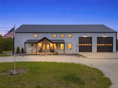 /international/us/23560-259th-street-mclouth-ks-110107508749/
