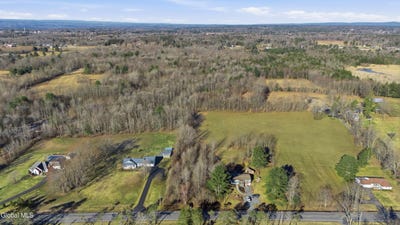 /international/us/l5-county-highway-126-perth-ny-110106813046/