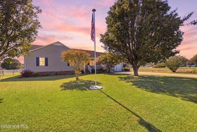 /international/us/103-terrilynn-way-elizabeth-city-nc-110120499132/