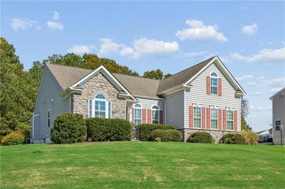/international/us/4064-penzance-place-williamsburg-va-110120498265/