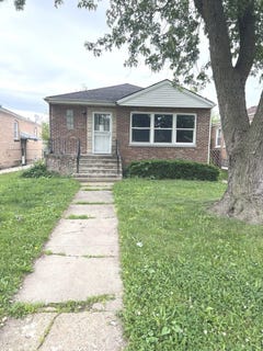 /international/us/14511-green-street-harvey-il-110108469385/