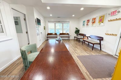 /international/us/2-majestic-avenue-lincroft-nj-110106125564/