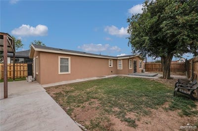 /international/us/721-w-4th-street-mission-tx-110107924668/