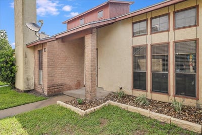 /international/us/11205-willowood-creek-drive-corpus-christi-tx-110109186940/