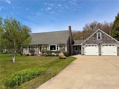 /international/us/6-lakewood-drive-narragansett-ri-110107965502/