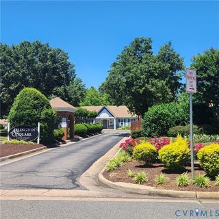 /international/us/143-arlington-square-ashland-va-110108494619/