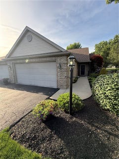 /international/us/210-abbey-rd-new-castle-pa-110108782562/
