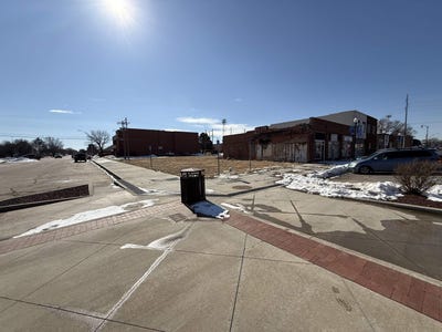 /international/us/1001-main-st-woodward-ok-110105337017/