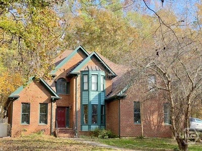 /international/us/335-millstone-circle-athens-ga-110105877443/