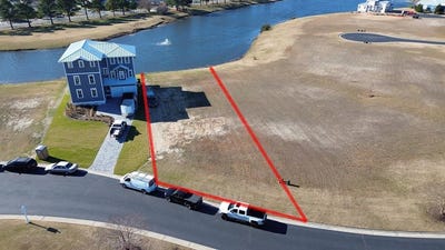 /international/us/11-colony-dr-cape-charles-va-110096124065/