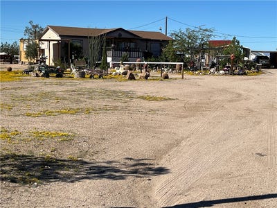 /international/us/4233-w-mayan-drive-golden-valley-az-110103002431/