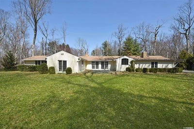 /international/us/1-parish-drive-locust-valley-ny-110096104850/