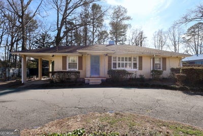 /international/us/1077-helen-street-morrow-ga-110108447422/