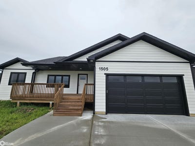 /international/us/1505-e-10th-street-carroll-ia-110100862591/