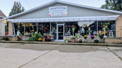 /international/us/259-5th-street-manistee-mi-110120061132/