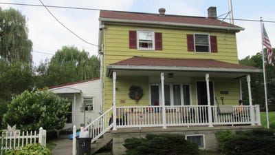 /international/us/4897-briggs-road-hesston-pa-110101122459/