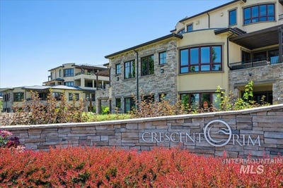 /international/us/3075-w-crescent-rim-dr-boise-id-110100615436/
