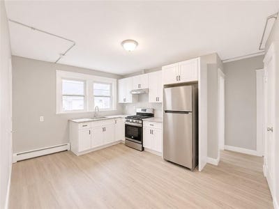 /international/us/1003-atwells-avenue-providence-ri-110108885470/
