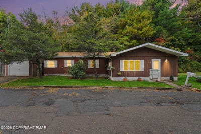 /international/us/37-back-street-mahanoy-city-pa-110120607899/