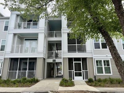 /international/us/130-river-landing-drive-charleston-sc-110108080690/