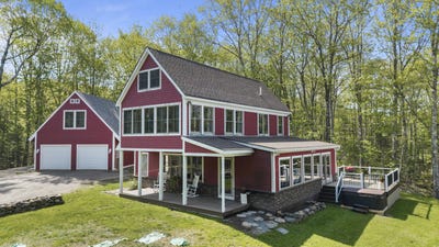 /international/us/18-duck-cove-lane-gardiner-me-110108278644/