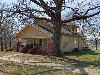 /international/us/101-n-elm-street-stanberry-mo-110106852346/