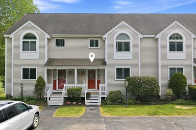 /international/us/6-standish-way-amherst-nh-110108492256/