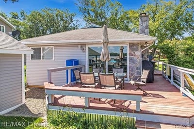 /international/us/294-lakeside-drive-white-lake-twp-mi-110109871874/