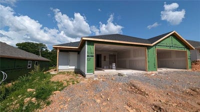 /international/us/6404-6406-kathleen-st-bentonville-ar-110099965692/
