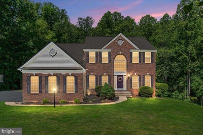/international/us/2300-somerset-drive-jeffersonton-va-110108581891/