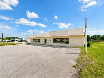 /international/us/310-e-denman-avenue-lufkin-tx-110107805564/