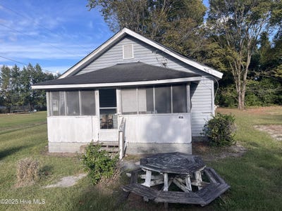 /international/us/416-catherine-street-hertford-nc-110110403530/