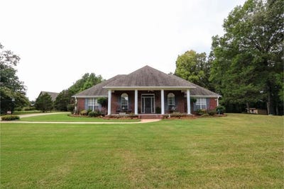 /international/us/153-old-payne-saltillo-ms-110101345337/?lang=id