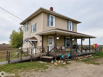 /international/us/520-290th-street-britt-ia-110107849351/