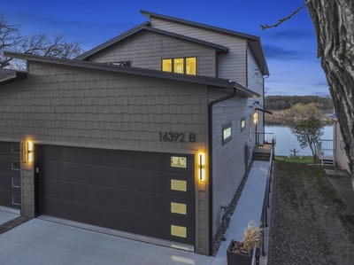 /international/us/16392-255th-avenue-a-spirit-lake-ia-110099159985/