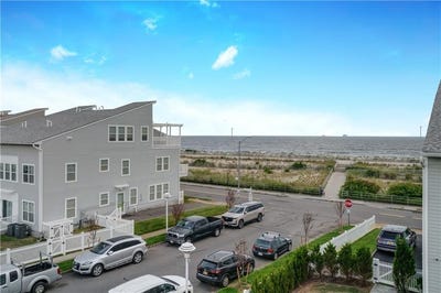 /international/us/110-beach-way-arverne-by-the-sea-ny-110102441845/