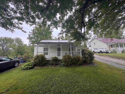 /international/us/912-giles-road-blacksburg-va-110107940671/