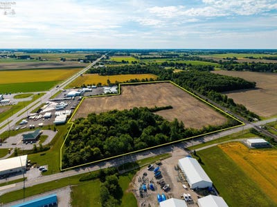 /international/us/150-durnwald-road-clyde-oh-110108857859/