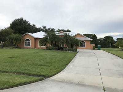/international/us/2225-se-9th-avenue-okeechobee-fl-110107867384/