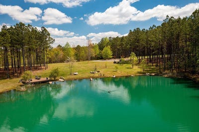 /international/us/0-river-bluffs-drive-jasper-tn-110100878336/
