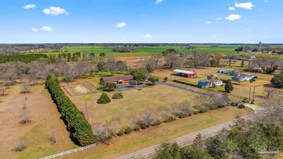 /international/us/2828-harvest-rd-jay-fl-110106504335/