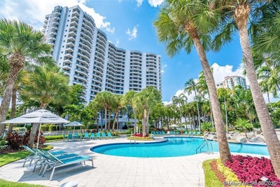 /international/us/3300-ne-191st-st-aventura-fl-110101509720/