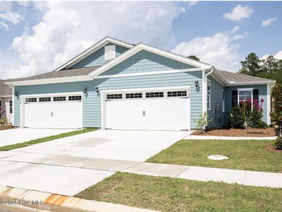 /international/us/3044-bottlebrush-drive-leland-nc-110107393879/