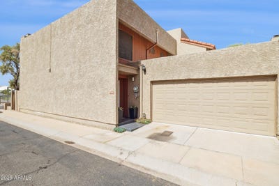 /international/us/7756-n-19th-lane-phoenix-az-110100623673/