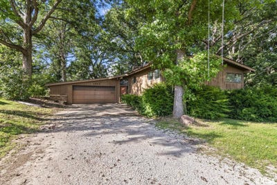 /international/us/3044-green-lake-drive-decatur-il-110100358378/
