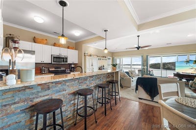 /international/us/202e-palisades-condo-drive-lake-ozark-mo-110104900867/