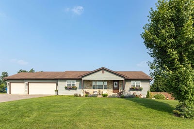 /international/us/1028-weinkauf-road-edgar-wi-110100981565/