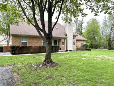 /international/us/33377-norfolk-street-livonia-mi-110107870744/