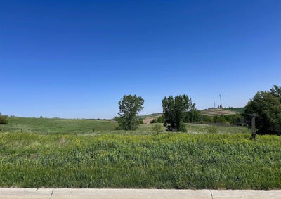 /international/us/titan-road-lot-6-hinton-ia-110099479555/