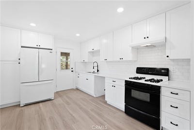/international/us/24635-fir-moreno-valley-ca-110107806099/